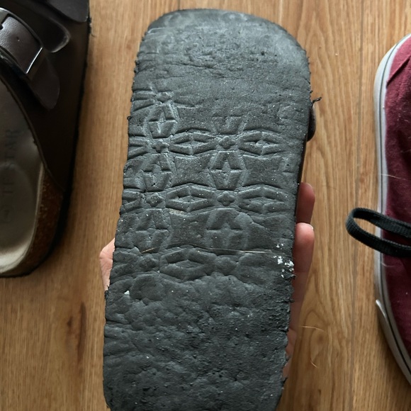 TF Star sandals, size 7, very well worn. - Picture 3 of 5